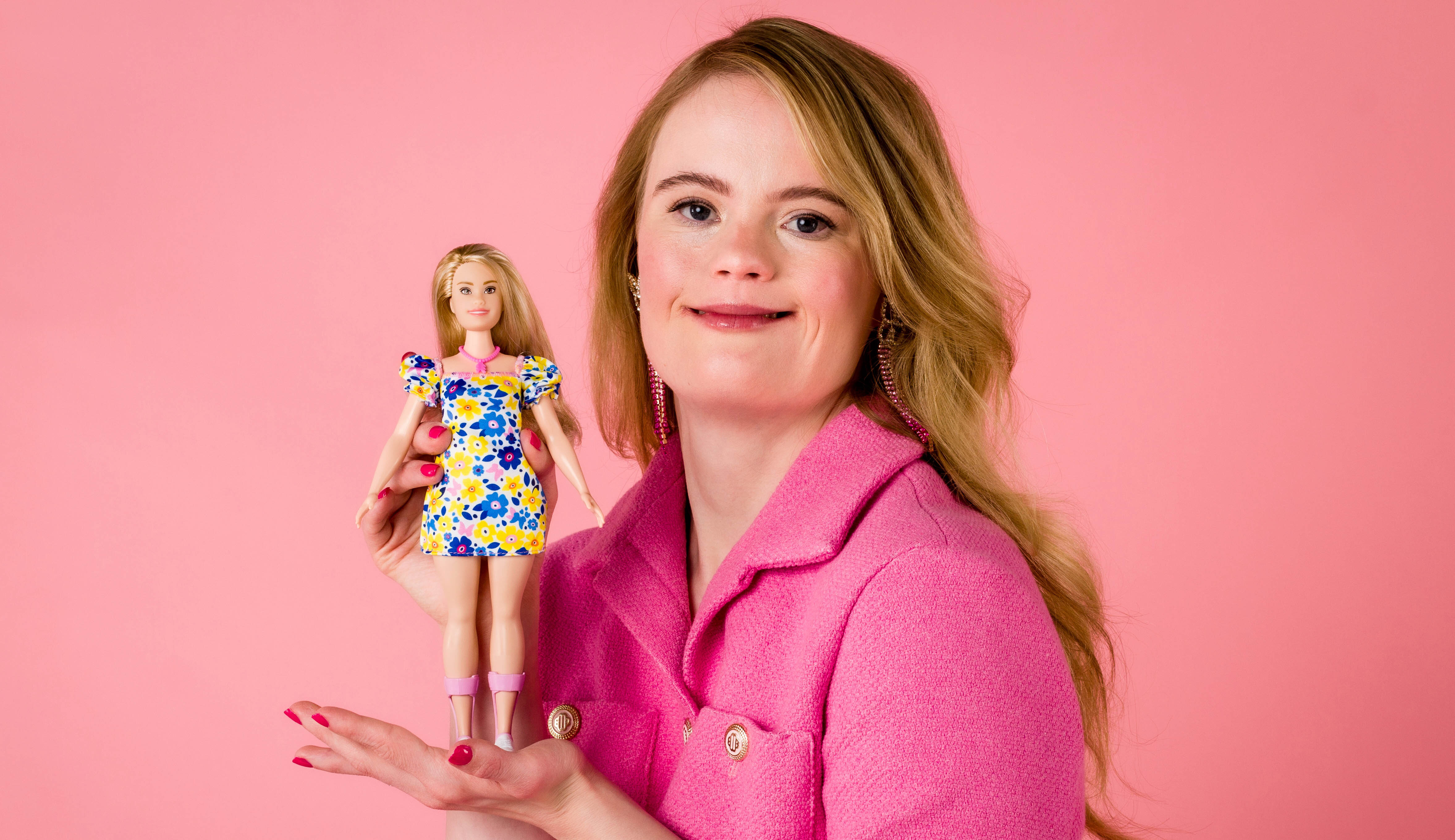 Voorbijganger taart Tegenwerken Barbie komt met pop met syndroom van Down: 'Onbeschrijfelijk'